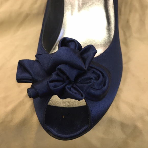 Stuart weitzman size 6 open toe - Picture 6 of 6